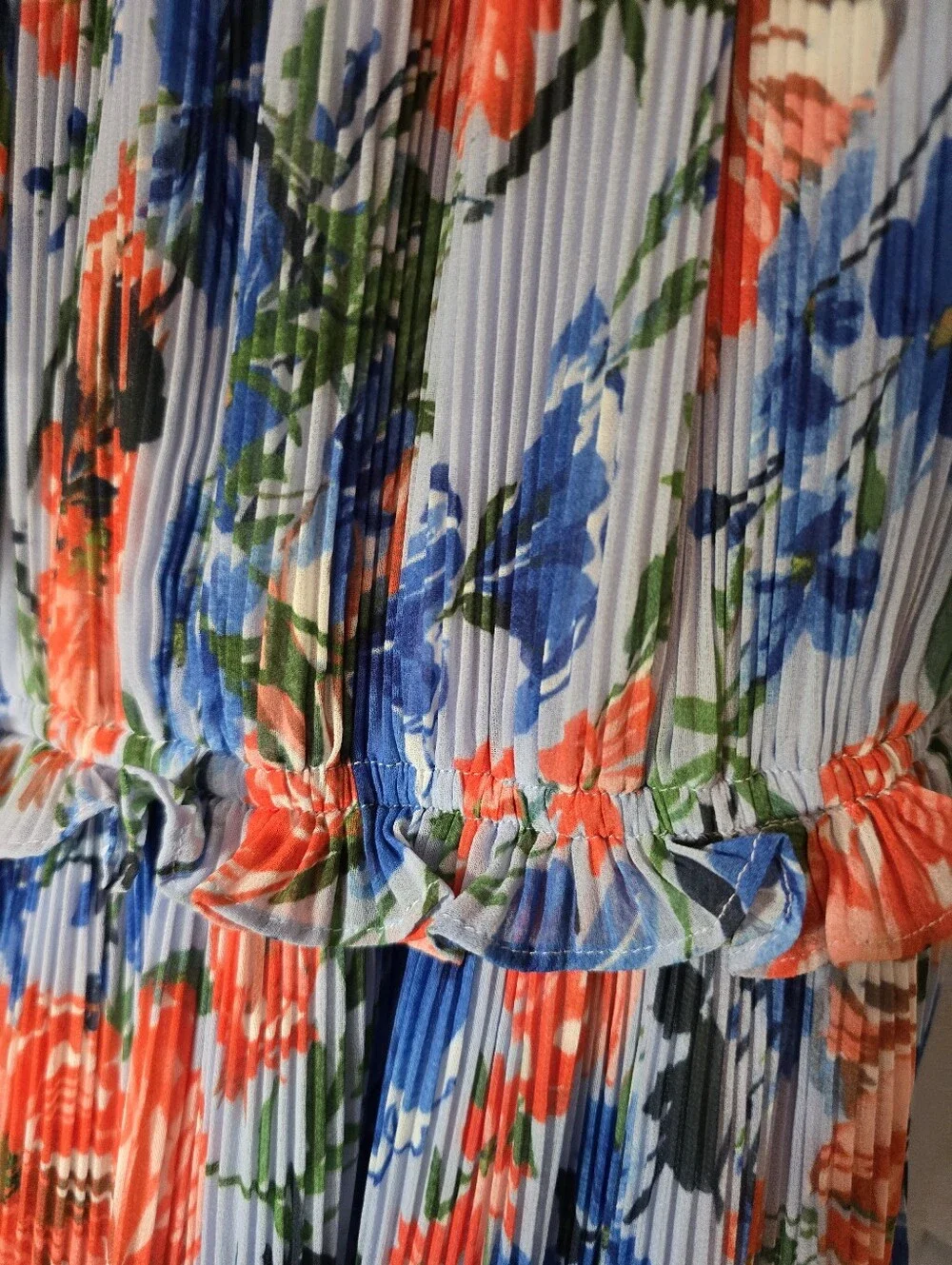 NWT Elie Tahari The Morgan Midi Dress Floral Pleated Halter in size Small - Picture 12 of 17